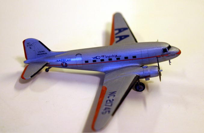 American Airlines DC-3 (Minicraft 1/144)
