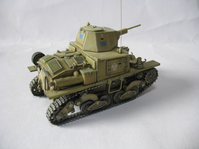 L6/40 Italian light tank (1/35 Italeri)
