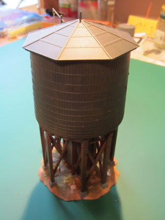 Water Tower (Atlas HO Scale)
