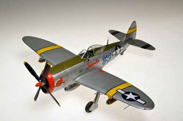 P-47D-28 RA (Monogram 1/48)
Blue 53 is from the 65th fighter sqdn., 57th fighter group, 12th AF, piloted by Lt. F. J. Middleton, Italy 1944.
