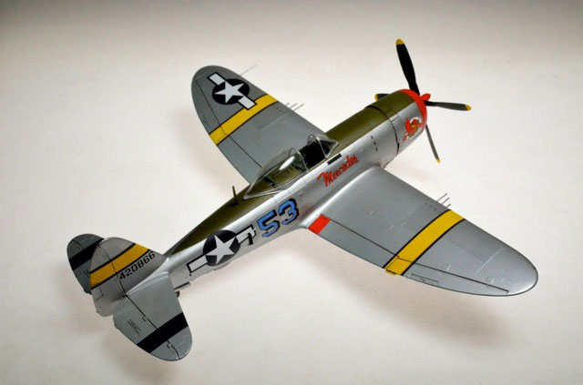 P-47D-28 RA (Monogram 1/48)
Blue 53 is from the 65th fighter sqdn., 57th fighter group, 12th AF, piloted by Lt. F. J. Middleton, Italy 1944.
