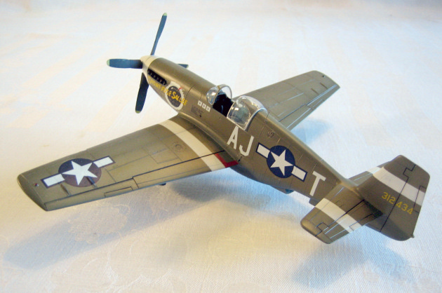 P-51B piloted by Capt. Richard Turner, 354th FG, 9th AF. England, 1944. (1/48 Monogram)
