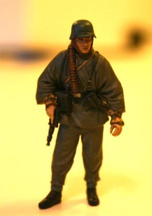 1/35 scale Dragon German Soldier
1/35 scale Dragon German Soldier
